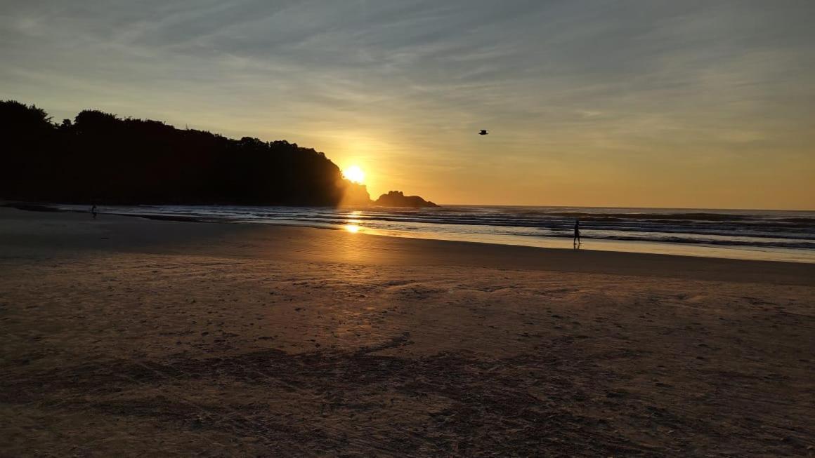 Apartamento Ubatuba - Praia Grande - 250M Da Praia Екстер'єр фото