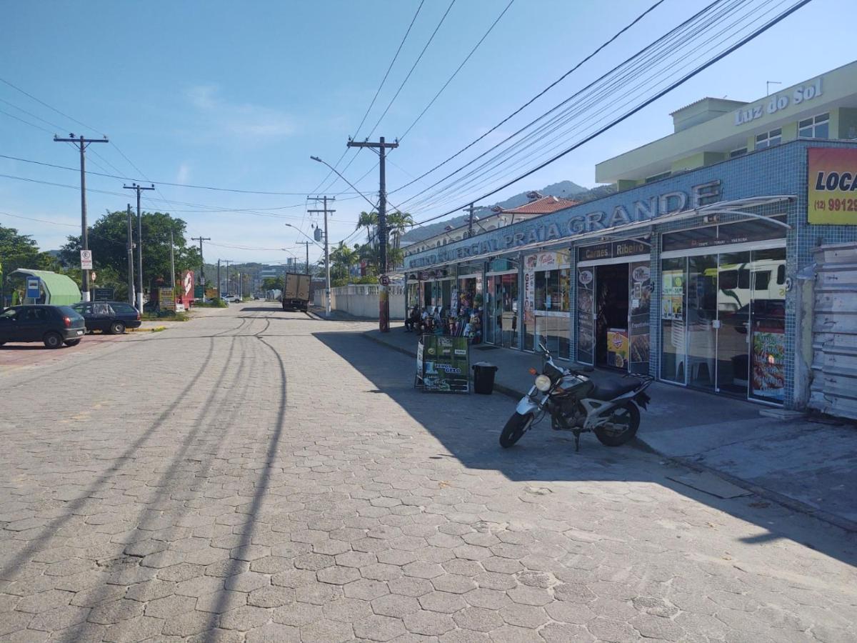 Apartamento Ubatuba - Praia Grande - 250M Da Praia Екстер'єр фото